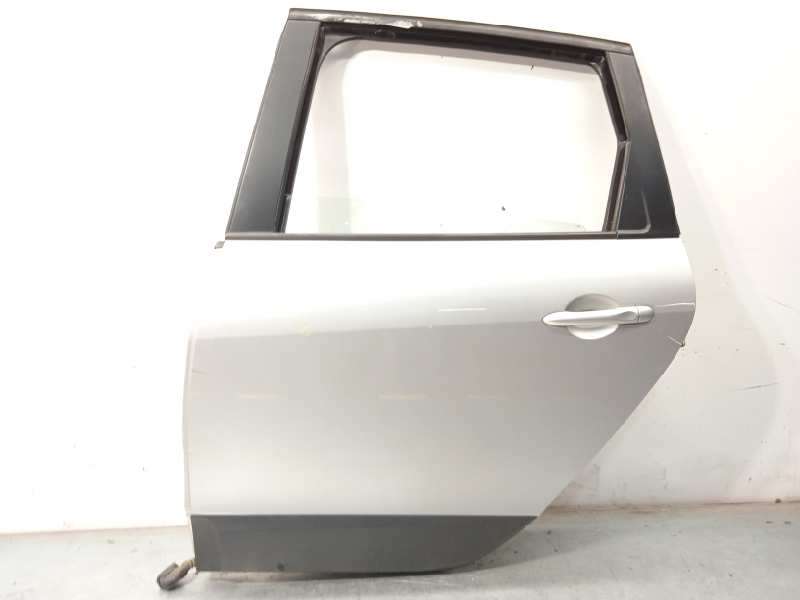 PUERTA TRASERA IZQUIERDA 821019679R 821017991R 