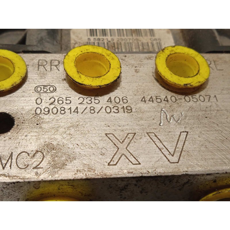 Recambio de abs para toyota avensis cross sport (t27) active referencia OEM IAM 4454005071 0265950749 0265235406