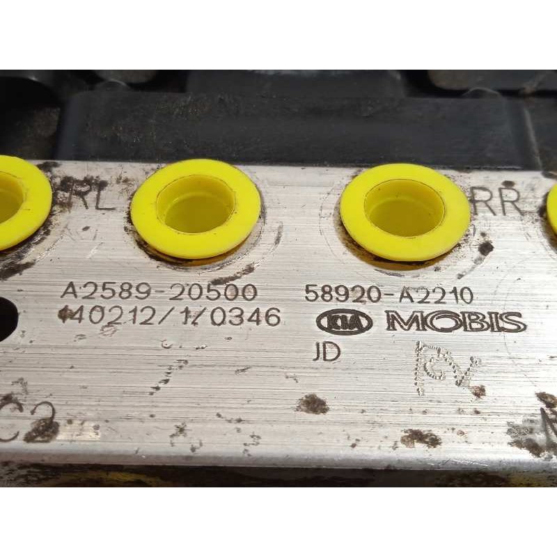 Recambio de abs para kia pro_cee´d ( ) 1.4 cat referencia OEM IAM 58920A2210 6158945200 A258920500