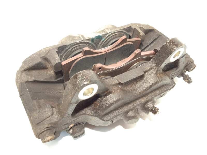 Recambio de pinza freno delantera derecha para toyota hilux (kun) referencia OEM IAM 4773071010  