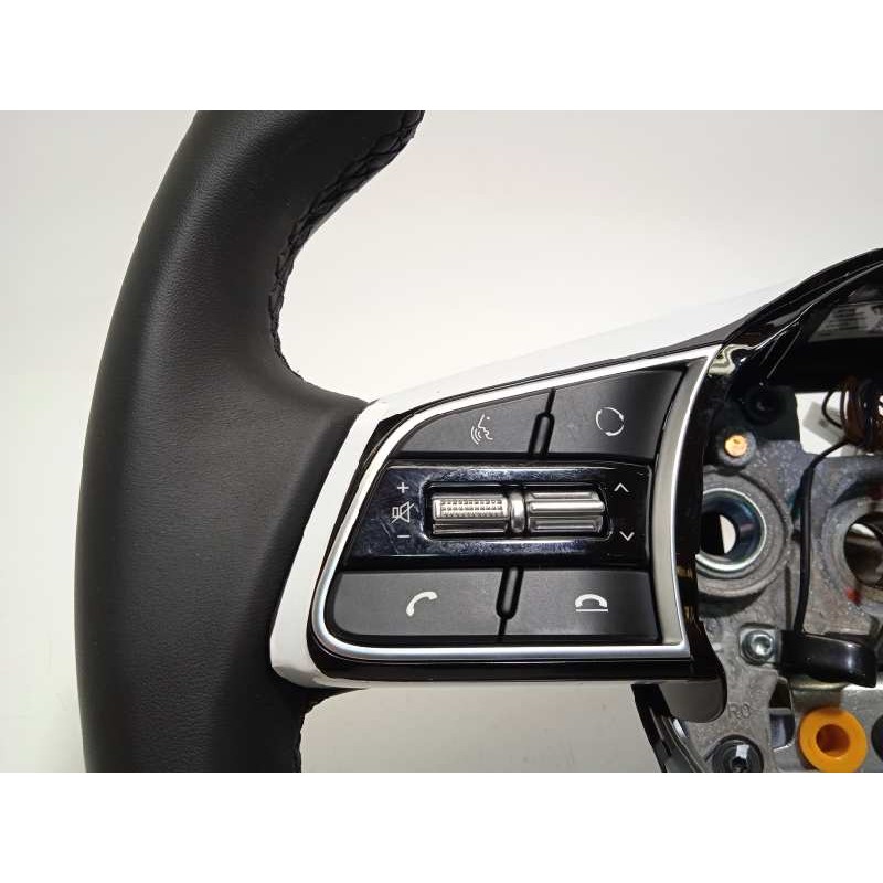 Recambio de volante para kia xceed 1.0 tgdi cat referencia OEM IAM 56100J7640CEP  