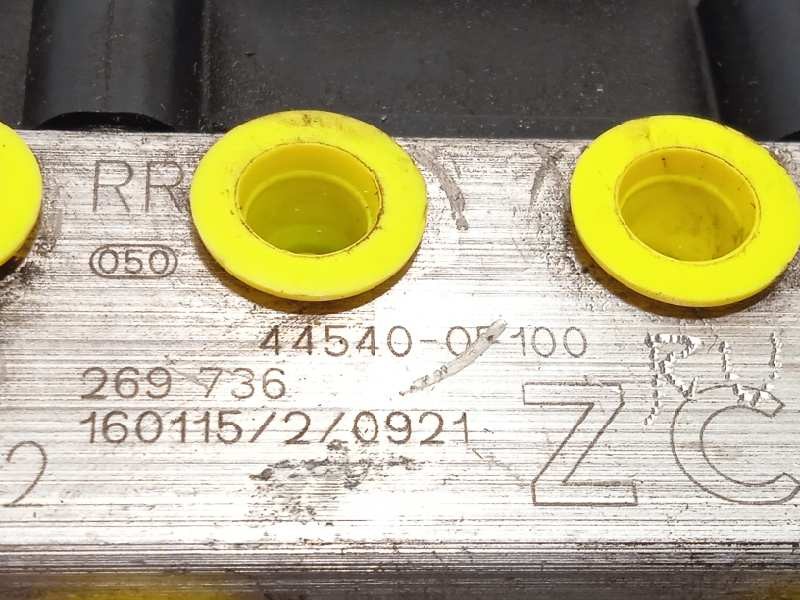 Recambio de abs para toyota verso advance referencia OEM IAM 445400F100 2265106455 269736