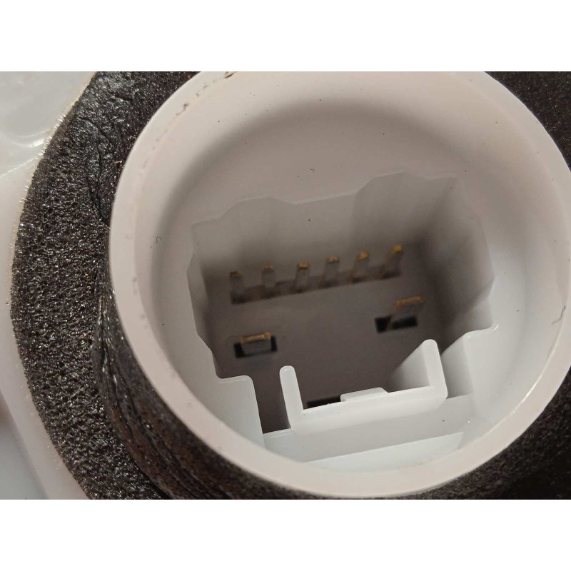 Recambio de cerradura puerta delantera izquierda para toyota yaris cross 1.5 hybrid (mxpj10l) referencia OEM IAM 69040K0040  