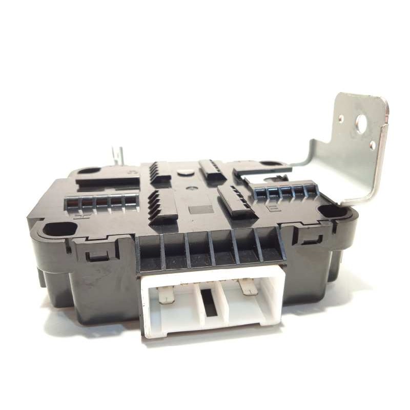 Recambio de modulo electronico para hyundai i20 active 1.0 tgdi cat referencia OEM IAM 95300C8300  