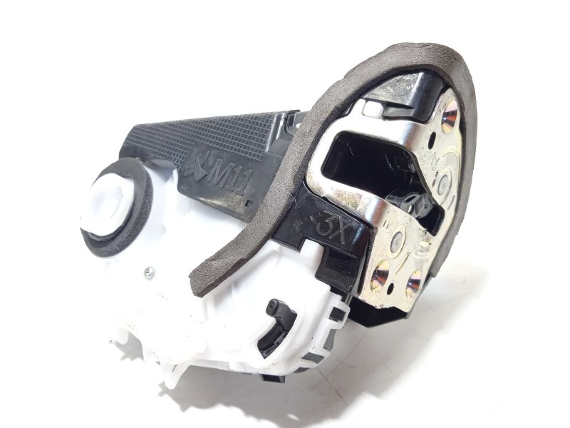 Recambio de cerradura puerta trasera derecha para toyota yaris cross 1.5 hybrid (mxpj10l) referencia OEM IAM 69050K0030  