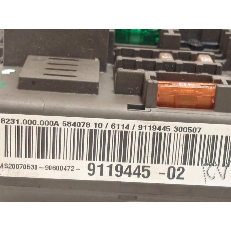 Recambio de caja reles / fusibles para bmw serie 1 berlina (e81/e87) 118d referencia OEM IAM 9119445  