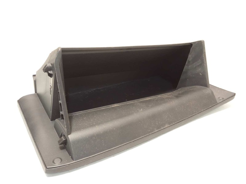 Recambio de guantera para toyota yaris cross 1.5 hybrid (mxpj10l) referencia OEM IAM 55550K0030  55550K0030C0