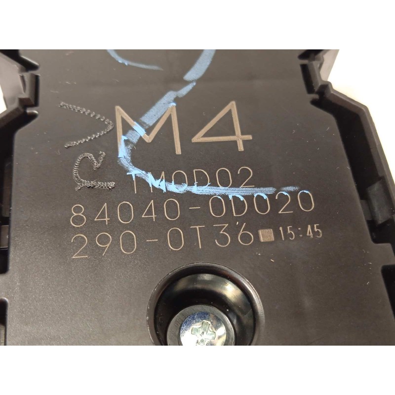 Recambio de mando elevalunas delantero izquierdo para toyota yaris cross 1.5 hybrid (mxpj10l) referencia OEM IAM 840400D020  