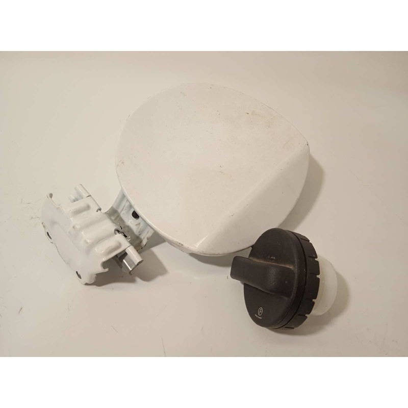 Recambio de tapa exterior combustible para toyota yaris cross 1.5 hybrid (mxpj10l) referencia OEM IAM 7730012020  