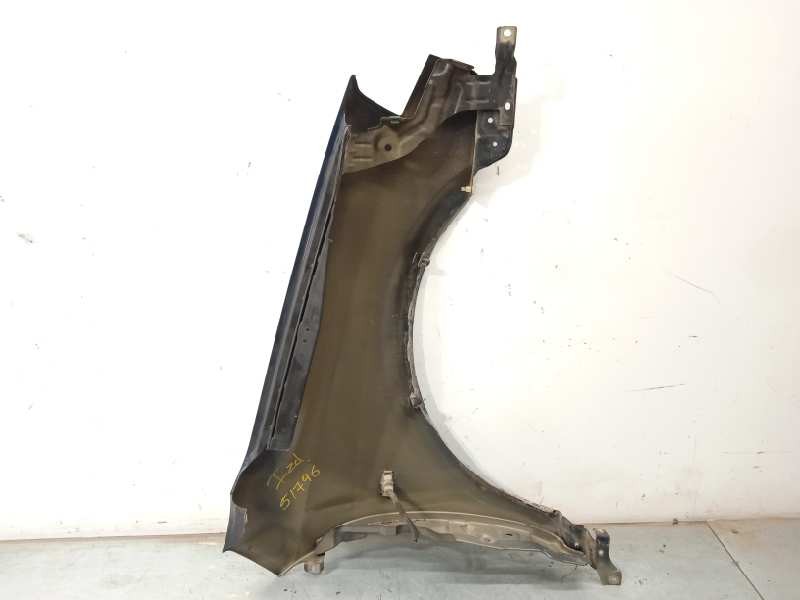 Recambio de aleta delantera izquierda para nissan primera berlina (p12) acenta referencia OEM IAM 63101AV630  