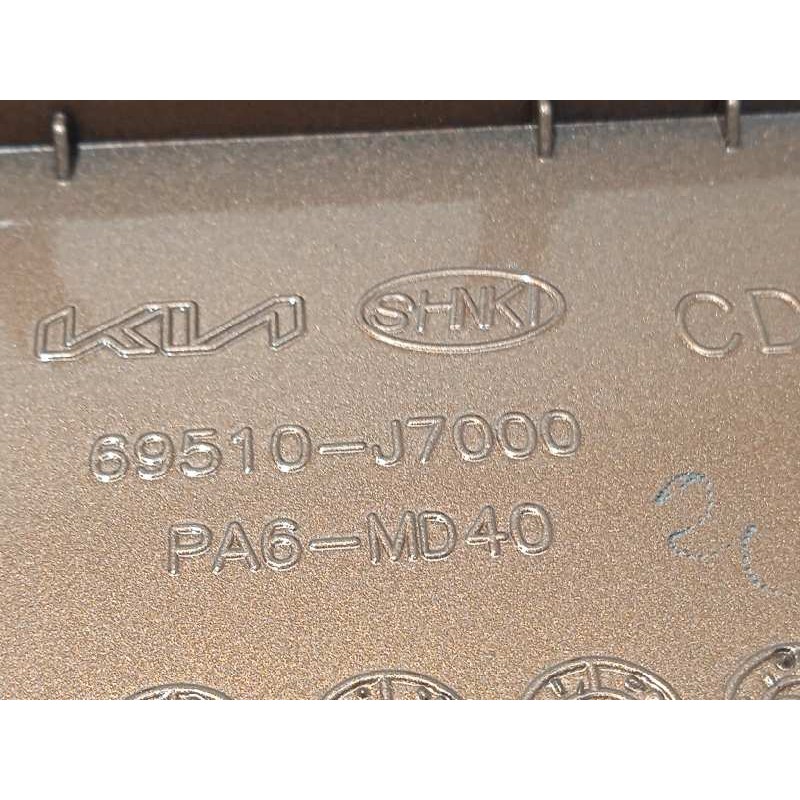 Recambio de tapa exterior combustible para kia ceed 1.0 tgdi cat referencia OEM IAM 69510J7000  