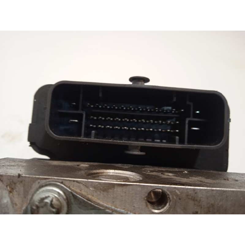 Recambio de abs para dacia duster laureate 4x4 referencia OEM IAM 476608845R 0065106455 269634
