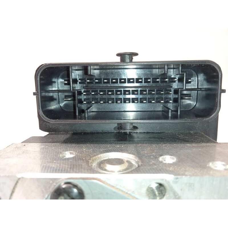 Recambio de abs para hyundai i20 active 1.4 referencia OEM IAM 58920C8250 6158945200 C858920550