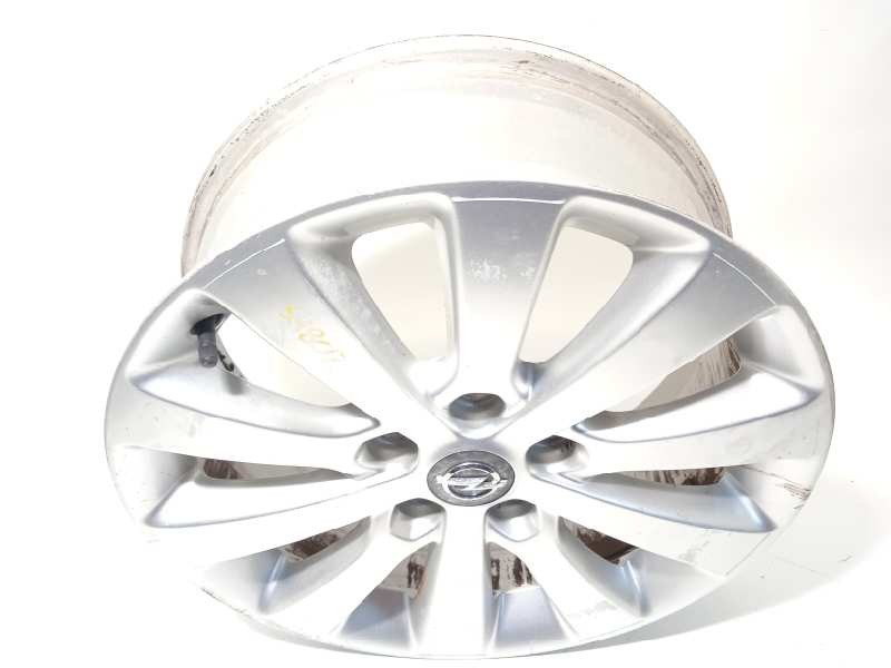 Recambio de llanta para opel astra j lim. 1.7 16v cdti referencia OEM IAM 13276347  AACC