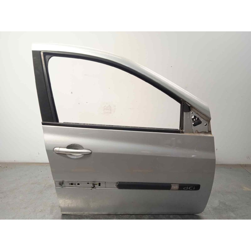 Recambio de puerta delantera derecha para renault clio iii 1.5 dci diesel cat referencia OEM IAM 7751478625  