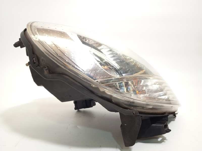 Recambio de faro derecho para renault kangoo (f/kc0) 1.5 dci diesel referencia OEM IAM 8200236591  