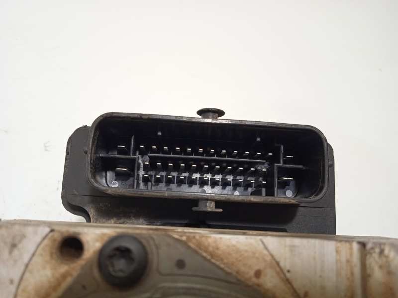 Recambio de abs para kia cee´d drive referencia OEM IAM 58920A2210 6158945200 A258920500