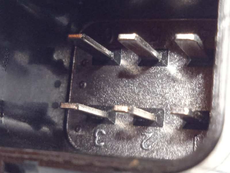 Recambio de elevalunas delantero derecho para ford focus lim. black&red referencia OEM IAM BM51A23200BF  