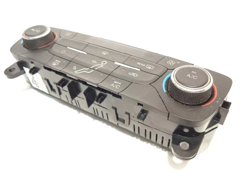 Recambio de mando climatizador para ford focus lim. black&red referencia OEM IAM F1ET18C612AF  2373035