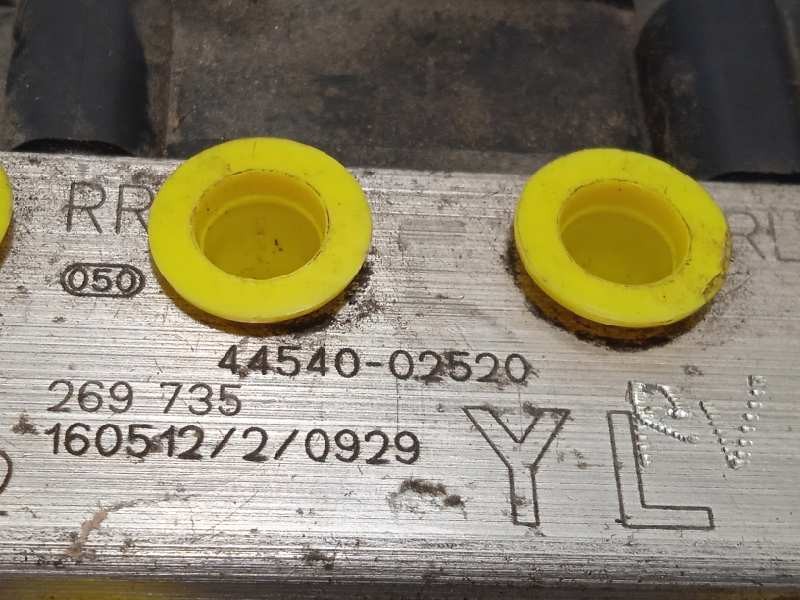 Recambio de abs para toyota auris 1.2 16v turbo cat referencia OEM IAM 4454002520 2265106455 269735