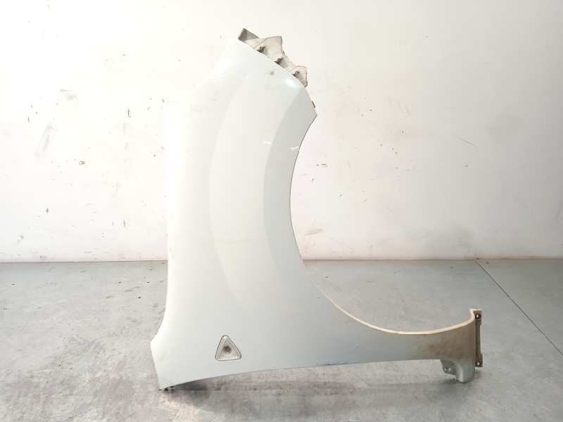 Recambio de aleta delantera derecha para renault kangoo 1.5 dci diesel fap referencia OEM IAM 631007558R  