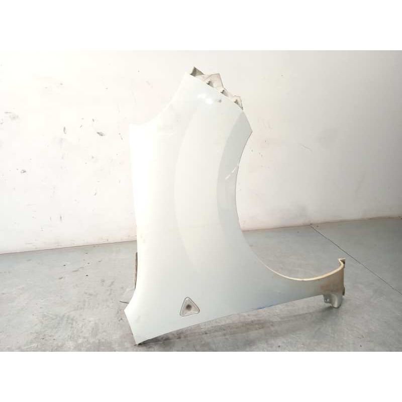 Recambio de aleta delantera derecha para renault kangoo 1.5 dci diesel fap referencia OEM IAM 631007558R  