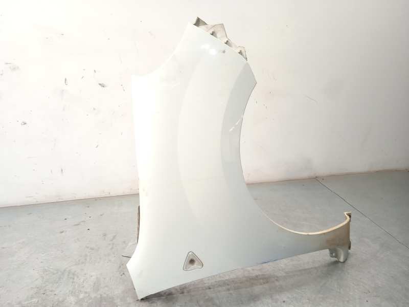 Recambio de aleta delantera derecha para renault kangoo 1.5 dci diesel fap referencia OEM IAM 631007558R  