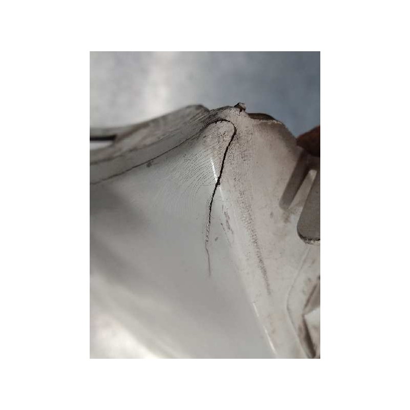 Recambio de aleta delantera derecha para renault kangoo 1.5 dci diesel fap referencia OEM IAM 631007558R  