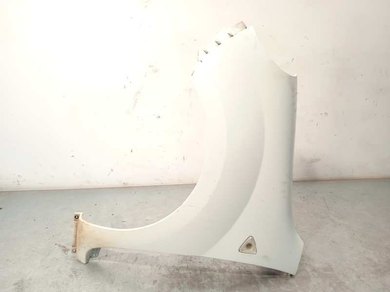 Recambio de aleta delantera izquierda para renault kangoo 1.5 dci diesel fap referencia OEM IAM 631012905R  