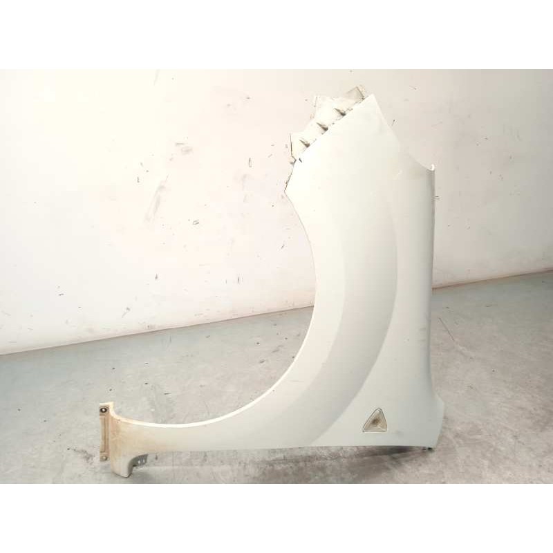 Recambio de aleta delantera izquierda para renault kangoo 1.5 dci diesel fap referencia OEM IAM 631012905R  