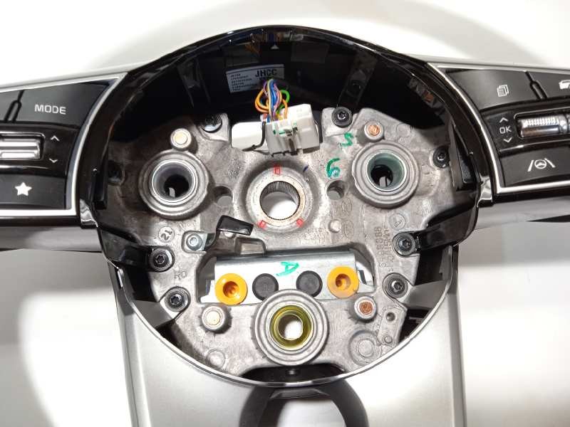 Recambio de volante para kia ceed 1.0 tgdi cat referencia OEM IAM 56100J7HC0CEP 56100J7HT0CEP 657403000A