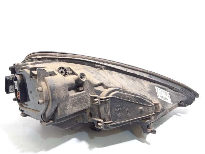 Recambio de faro izquierdo para porsche panamera 4 s referencia OEM IAM 97063105704  