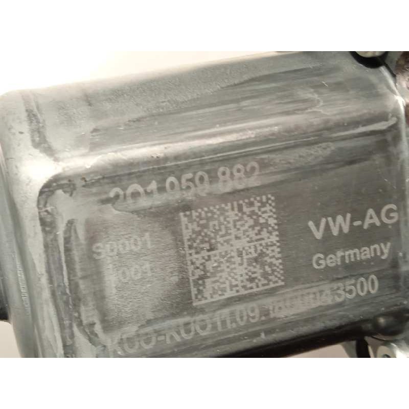 Recambio de elevalunas delantero derecho para volkswagen polo 1.0 tsi referencia OEM IAM 2G4837462B  2Q1959882