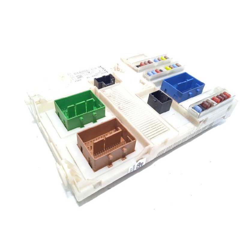 Recambio de caja reles / fusibles para volvo s60 lim. 2.0 diesel cat referencia OEM IAM 31327996  BG9T14C256GA