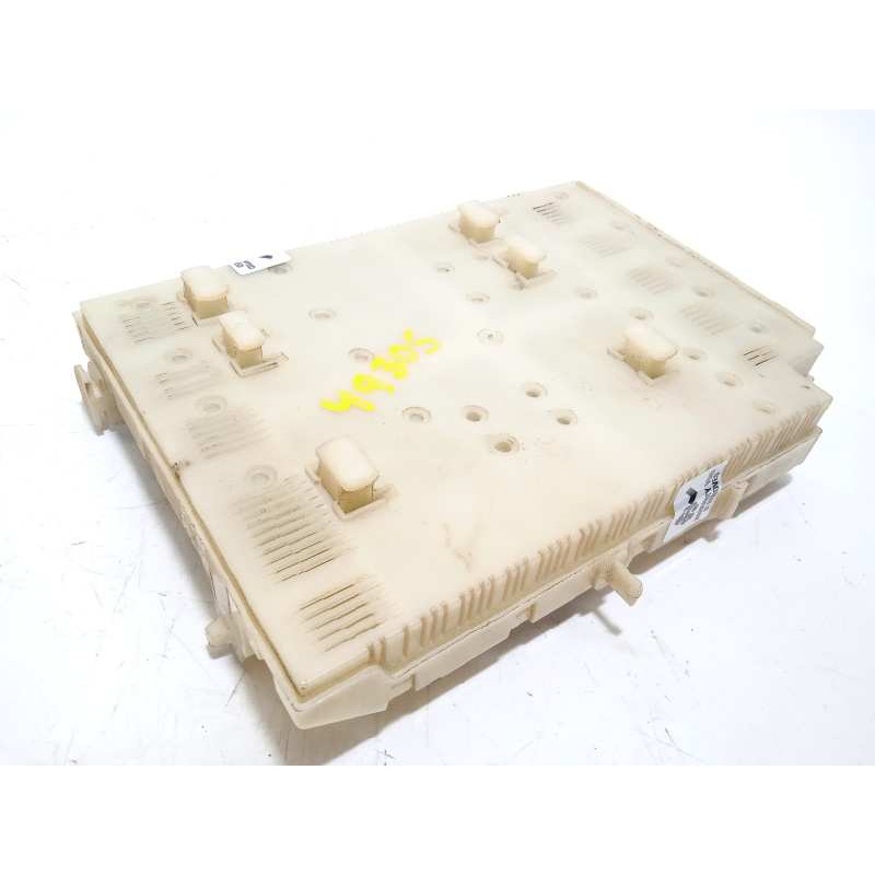 Recambio de caja reles / fusibles para volvo s60 lim. 2.0 diesel cat referencia OEM IAM 31327996  BG9T14C256GA