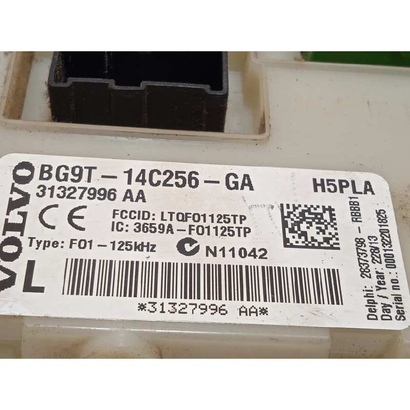 Recambio de caja reles / fusibles para volvo s60 lim. 2.0 diesel cat referencia OEM IAM 31327996  BG9T14C256GA