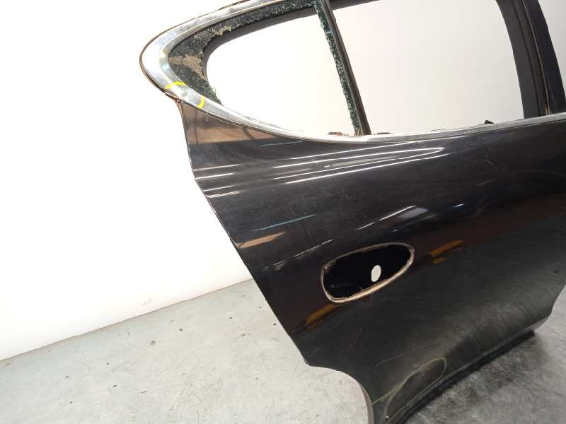 Recambio de puerta trasera derecha para porsche panamera 4 s referencia OEM IAM 97053622201  