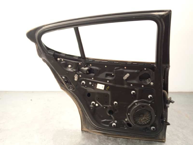 Recambio de puerta trasera izquierda para porsche panamera 4 s referencia OEM IAM 97053201100  97053201100GRV