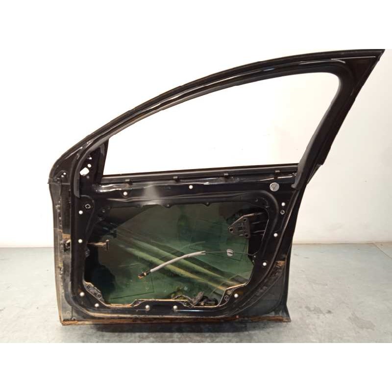 Recambio de puerta delantera derecha para volvo s60 lim. 2.0 diesel cat referencia OEM IAM 32228971  31298041
