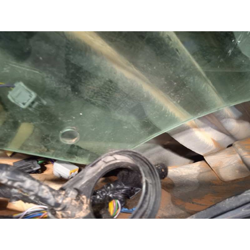 Recambio de puerta delantera derecha para volvo s60 lim. 2.0 diesel cat referencia OEM IAM 32228971  31298041