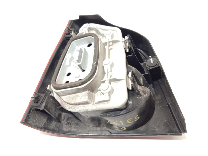 Recambio de piloto trasero derecho para volkswagen polo (9n1) trendline referencia OEM IAM 6Q6945096G  