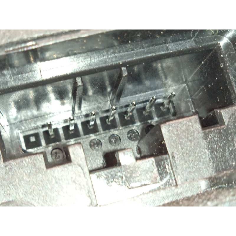 Recambio de cerradura puerta trasera derecha para volkswagen polo 1.0 tsi referencia OEM IAM 5TA839016E  