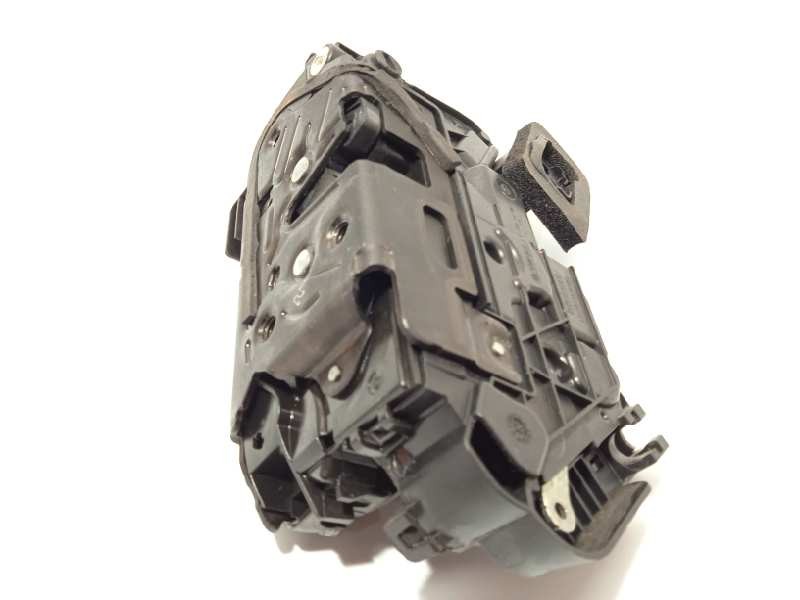 Recambio de cerradura puerta trasera izquierda para volkswagen polo 1.0 tsi referencia OEM IAM 5TA839015E  