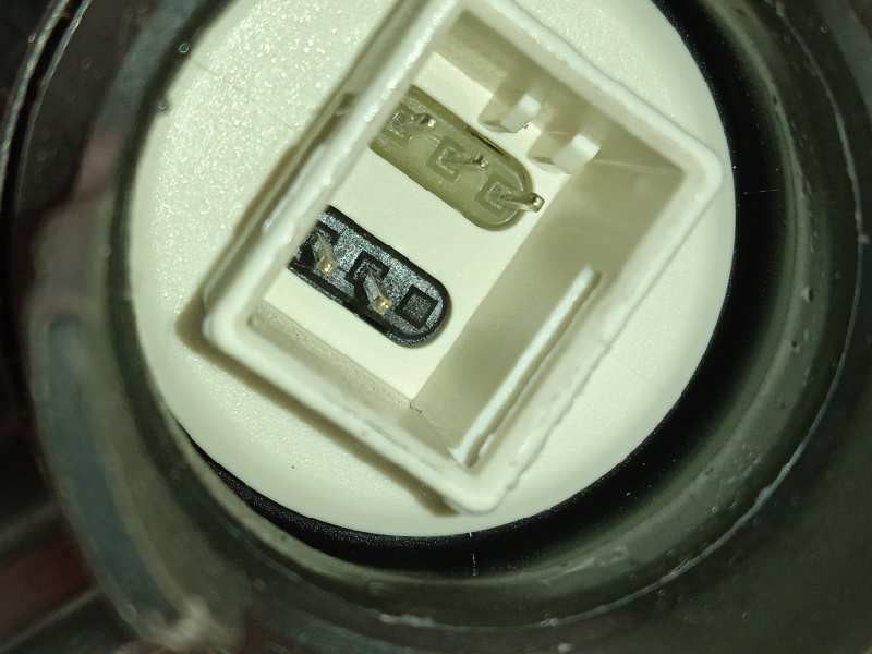 Recambio de retrovisor izquierdo para bmw serie 3 berlina (e90) 318i referencia OEM IAM 51167268261  