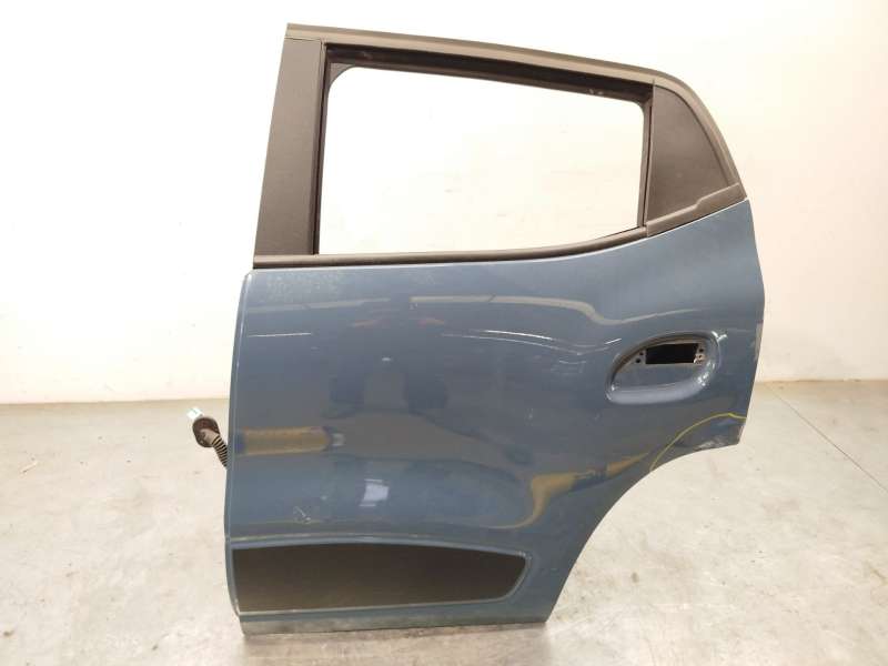 PUERTA TRASERA IZQUIERDA 821017002R 