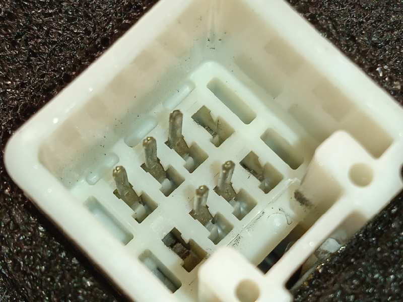 Recambio de retrovisor izquierdo para mazda 3 berlina (bk) 2.0 diesel cat referencia OEM IAM BP4L69180M91  