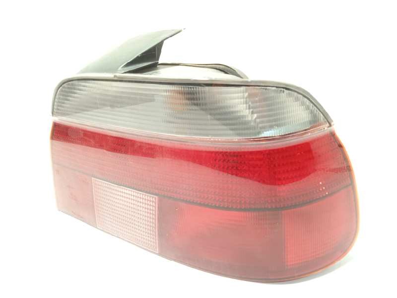 Recambio de piloto trasero derecho para bmw serie 5 berlina (e39) 530d referencia OEM IAM 63218363558  