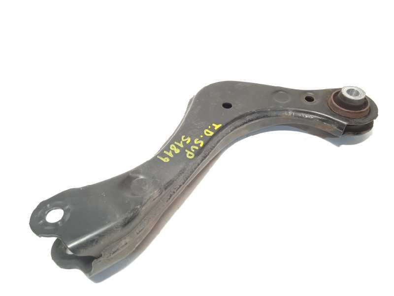 Recambio de brazo suspension superior trasero derecho para toyota rav4 referencia OEM IAM 4877042050  