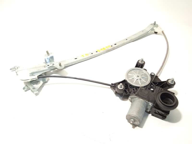 Recambio de elevalunas trasero derecho para toyota rav4 referencia OEM IAM 8571042150  0620205521