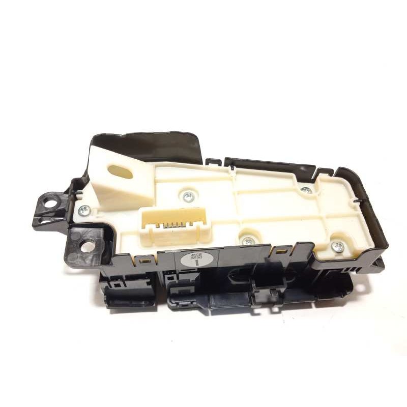 Recambio de mando multifuncion para toyota rav4 referencia OEM IAM 8401042100  